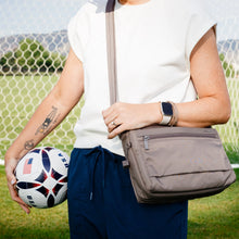 Load image into Gallery viewer, Inner City - Eye Medium (8350546952443)