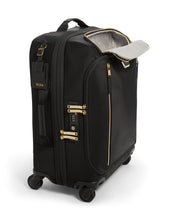 Load image into Gallery viewer, Voyageur - Softside Léger Continental Expandable Spinner Carry-On (22") (8737647591675)