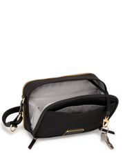 Load image into Gallery viewer, Voyageur - Langley Crossbody (8043884937467)
