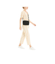 Load image into Gallery viewer, Classic - Daniella Crossbody (5872643375268)