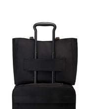Load image into Gallery viewer, Voyageur - Valetta Large Tote (8043895193851)