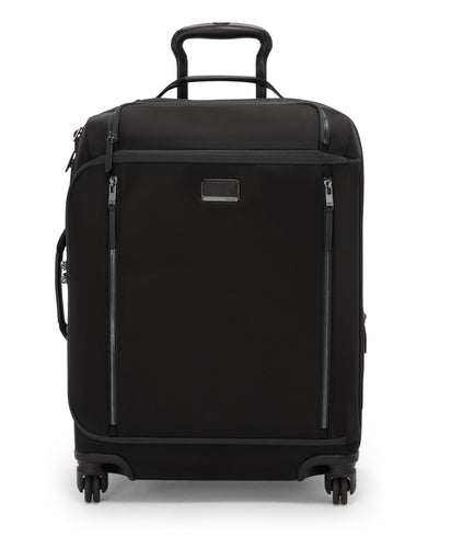 Voyageur - Softside Léger Continental Expandable Spinner Carry-On (22