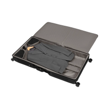 Load image into Gallery viewer, Werks 7.0 - Softside Wheeled Spinner Garment Bag
