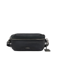 Load image into Gallery viewer, Voyageur - Cary Convertible Waistpack (6858171220132)
